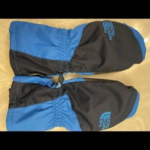 The North Face Blue gloves/mittens size 4T